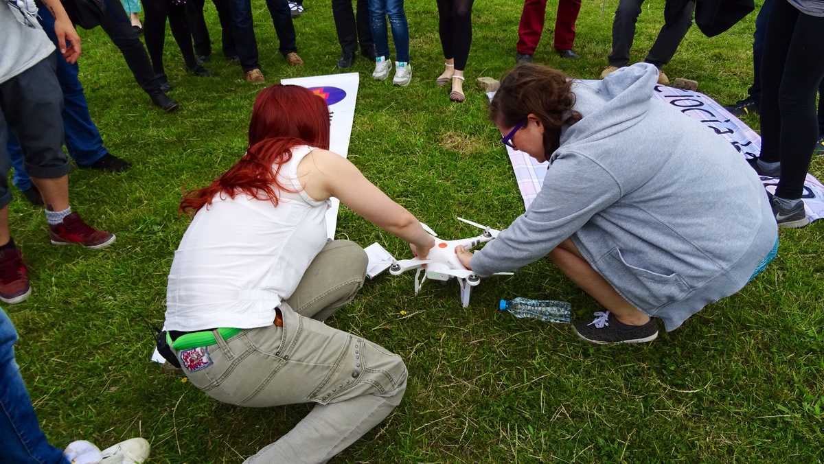 individual-polish-women-receives-abortion-pills-delivered-by-drone