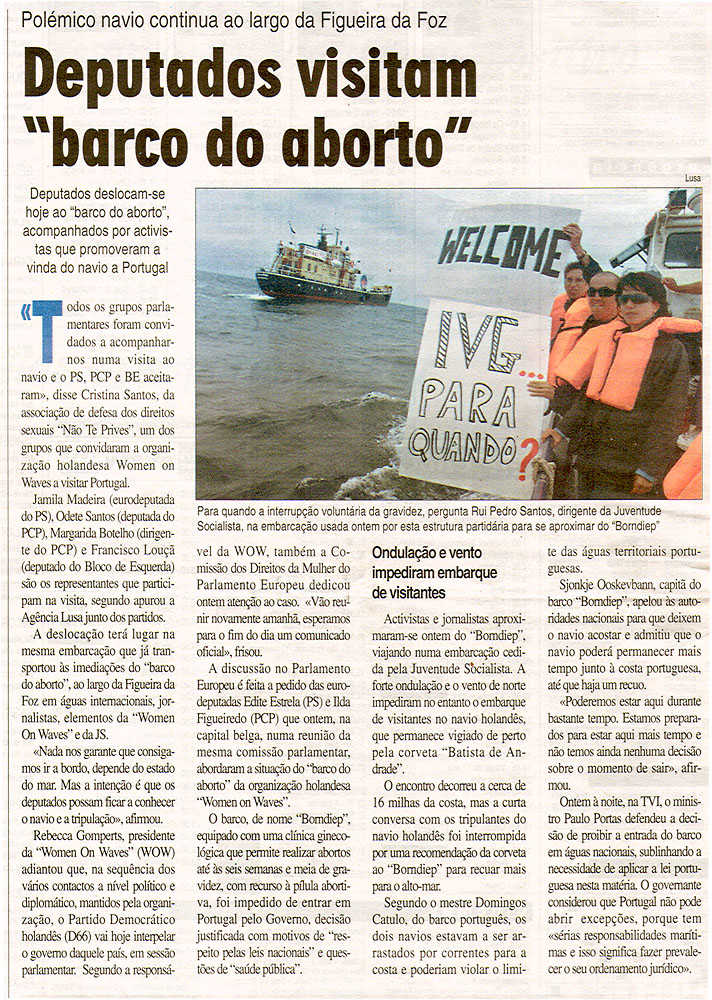 Deputados visitam "barco do aborto"