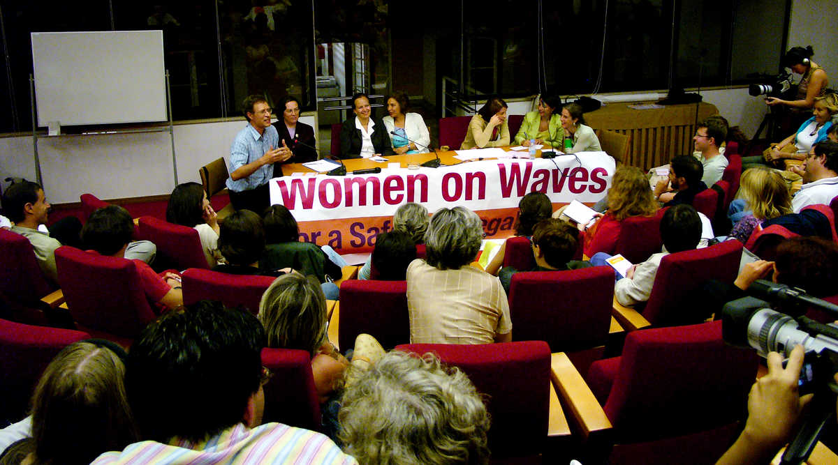 lisboa 04.09.04 open discussion