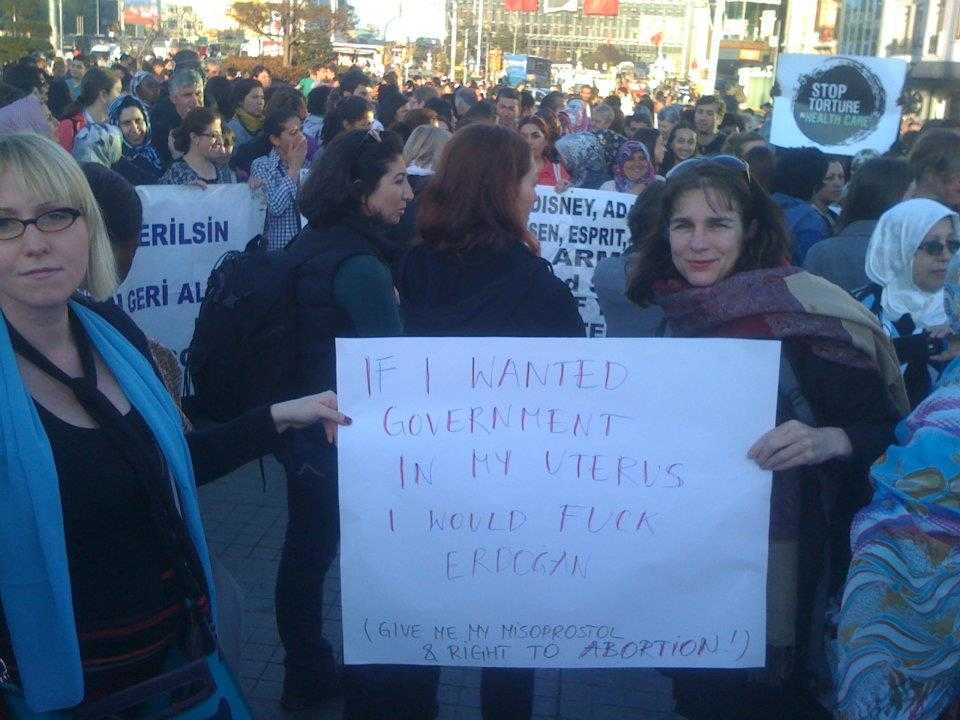 Protest abortion ban turkey