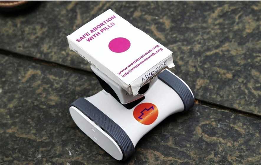 Abortion robiot in action